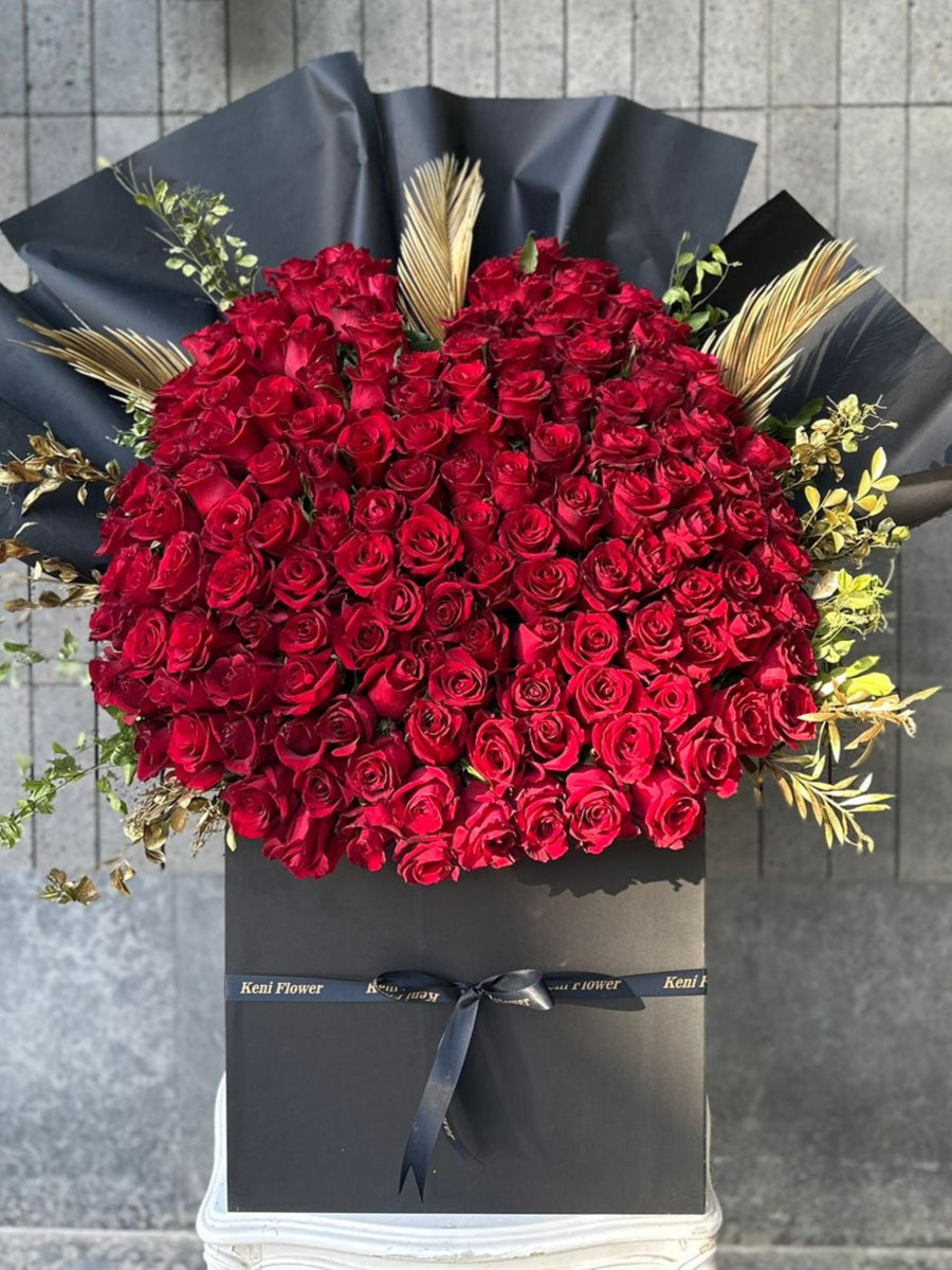 Huge Box with Roses