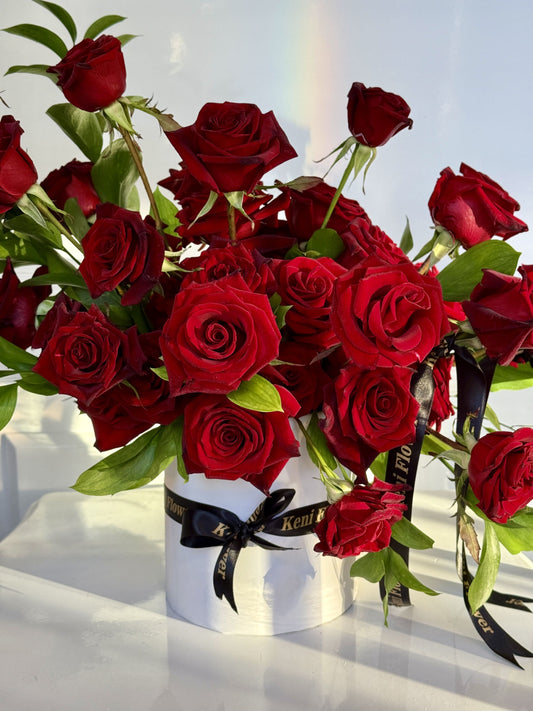 Simple Red Roses Box