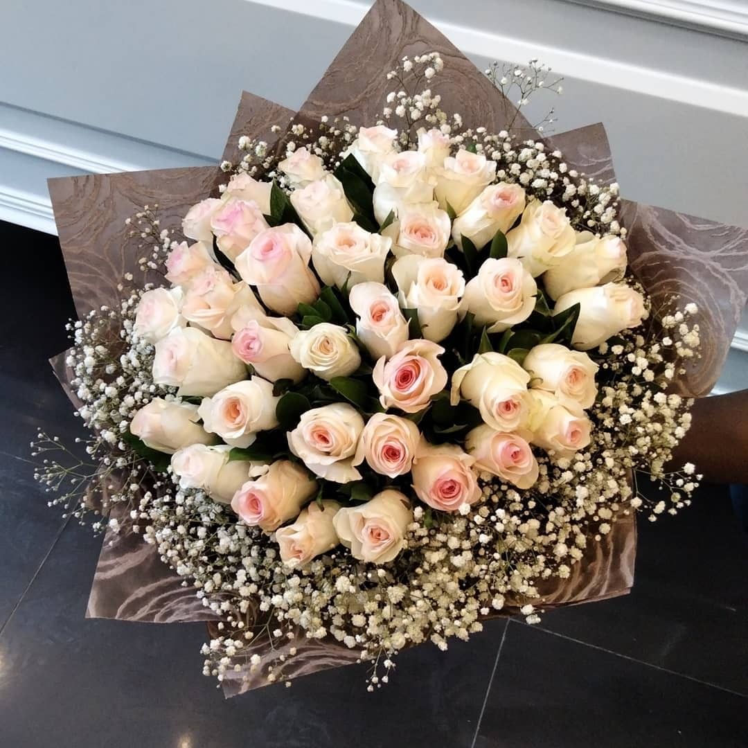 Pinkish-White Roses – Keni Flower Shop